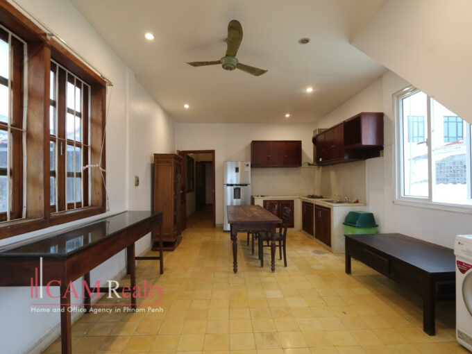 2 bedrooms renovated apartment for rent in Daun Penh - TH1412168 - Phnom Penh