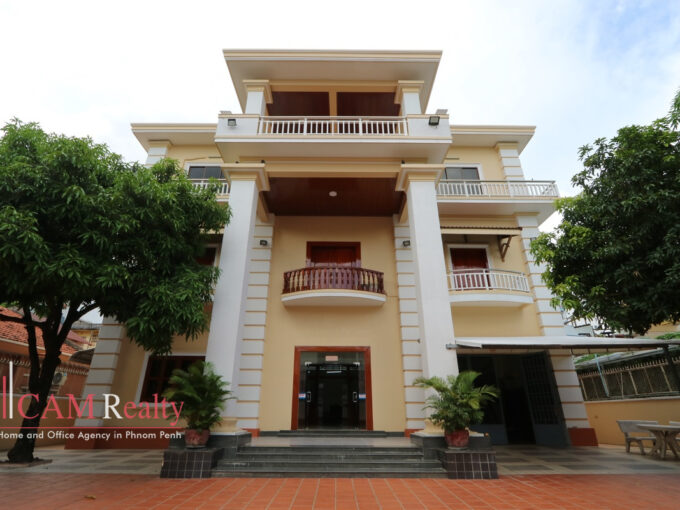 Expansive 6 bedrooms villa for rent in Toul Kork area- VL1922168 - Phnom Penh (1)